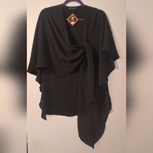 Chic Black Women's Flowy Shawl